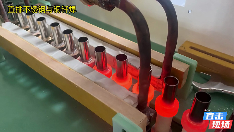 半自動(dòng)高頻焊接設(shè)備，主要用來銅管與不銹鋼管焊接釬焊使用
